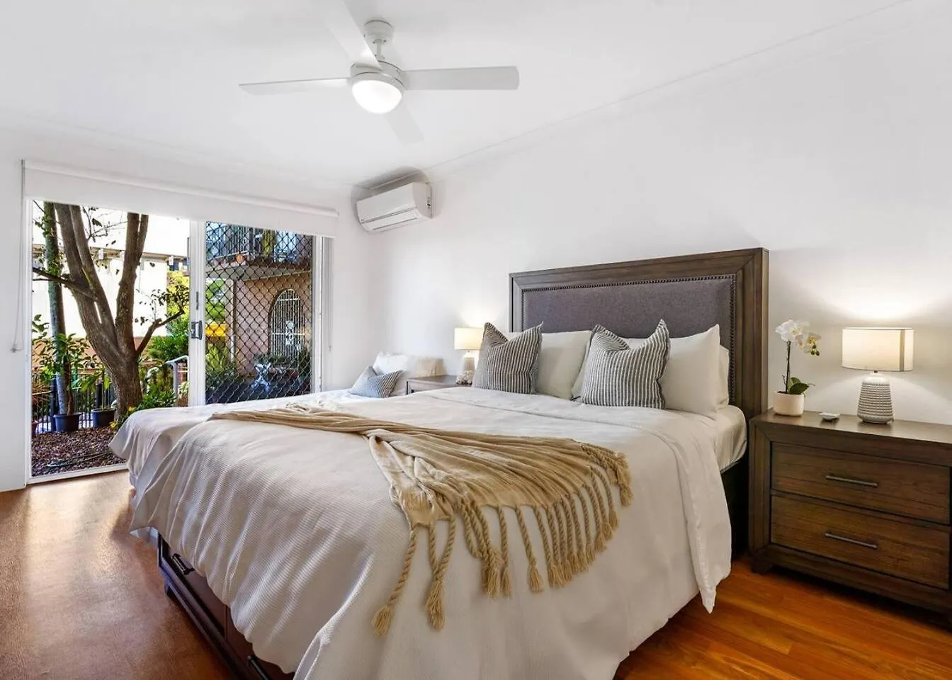 Appartement 'Sunset Stunner' Palm Springs-Inspired River Oasis Gold Coast Australie